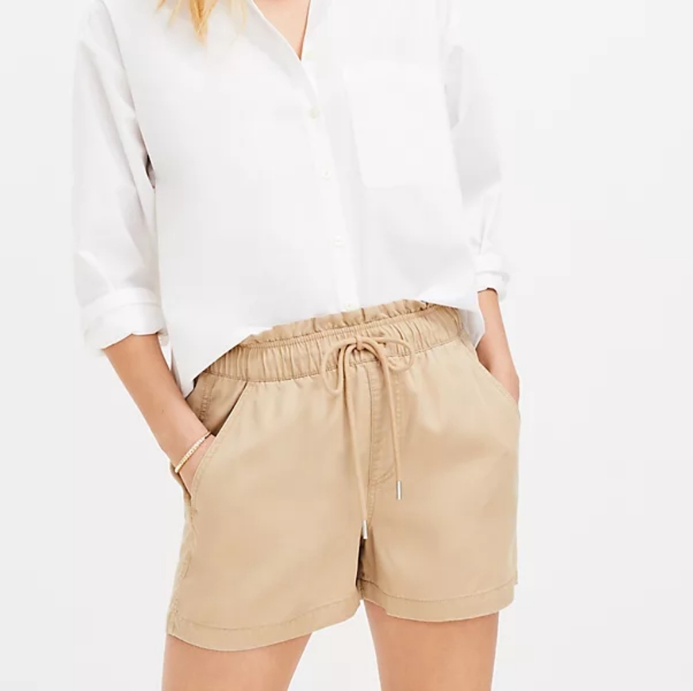 💛 LOFT Emory shorts